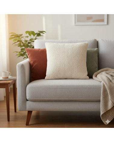 coussin en fausse fourrure sherpa écrue