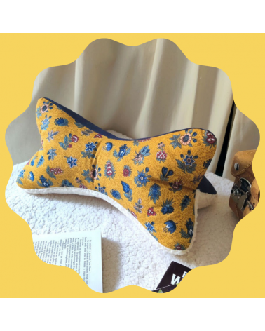 Coussin os de lecture coton fleuri, fausse fourrure et lin bleu