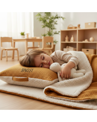 kit sieste maternelle coussin et couverture