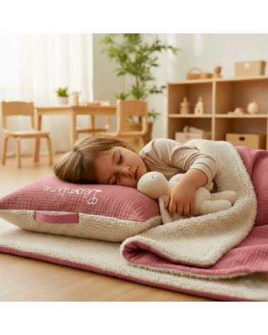 kit sieste maternelle coussin et couverture