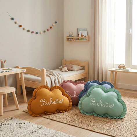 Coussin nuage personnalisé en double gaze à volants