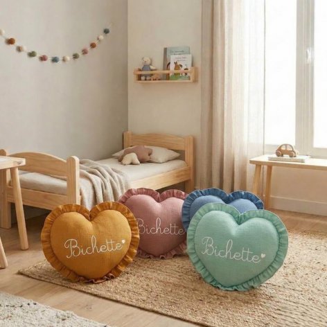 coussin coeur personnalisé à volants