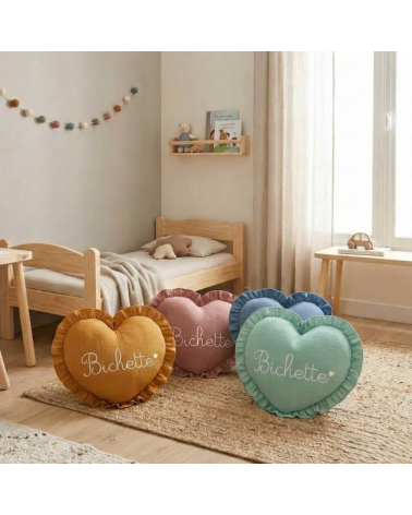 coussin coeur personnalisé à volants