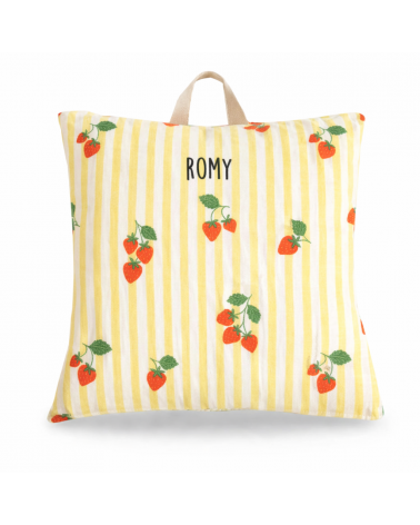 coussin sieste maternelle personnalisé fraises