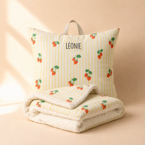 kit de sieste personnalisé fraises