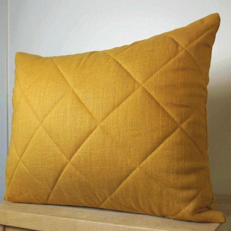 coussin-matelassé-diagonal