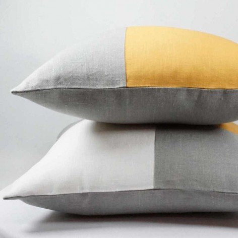 coussin graphique design en lin moutarde, gris et blanc, 40x40 cm