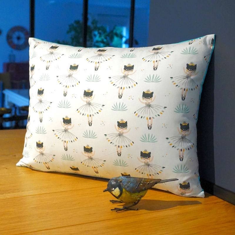 Coussin chambre fille danseuses