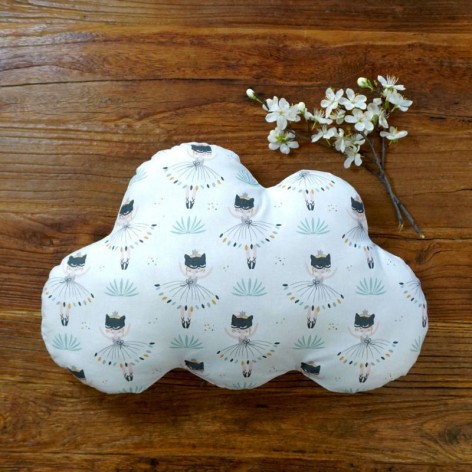Coussin chambre bébé fille