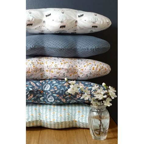 Coussin nuage chambre fille
