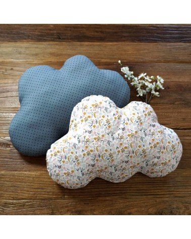Coussin nuage chambre fille
