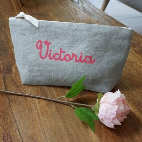 cadeau naissance personnalisé - trousse de toilette