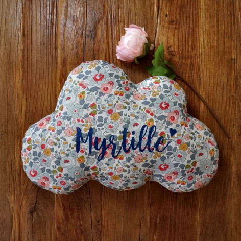 Coussin nuage Liberty Betsy personnalisé