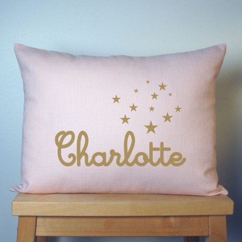 coussin personnalisé rose pâle
