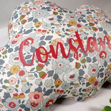 coussin nuage personnalisé liberty betsy fuchsia