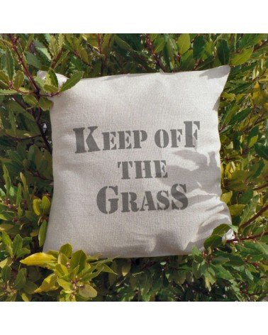 KEEP OFF THE GRASS