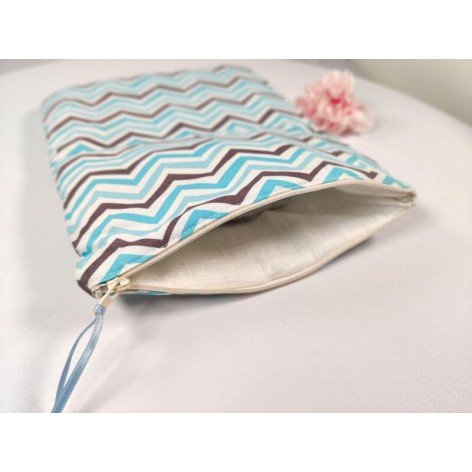 pochette molletonnée chevrons