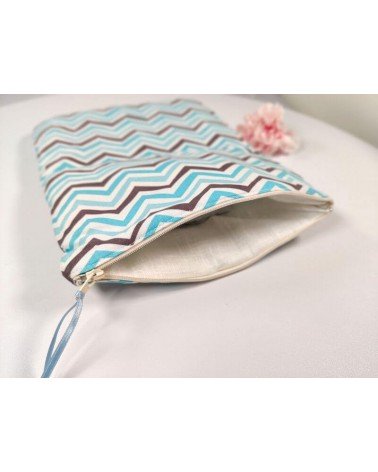 pochette molletonnée chevrons