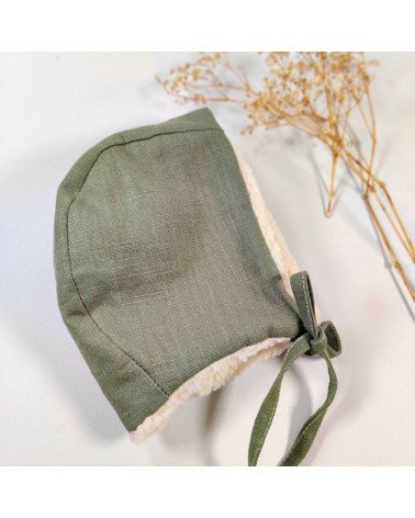 chapeau bébé garçon lin vert sauge et sherpa écrue