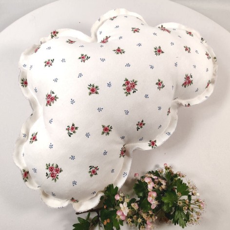 Coussin nuage pour lit cabane bébé enfant