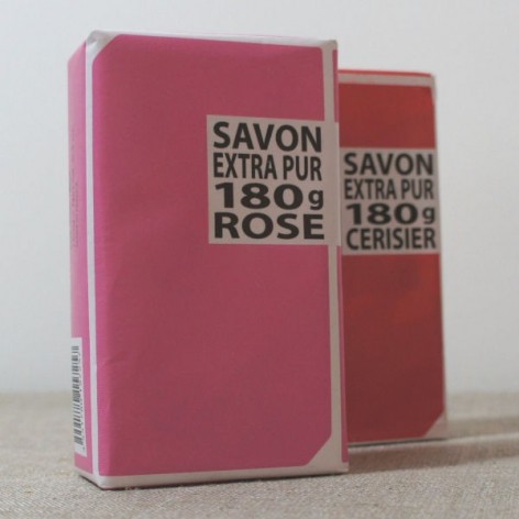 LOT 2 SAVONS N°1