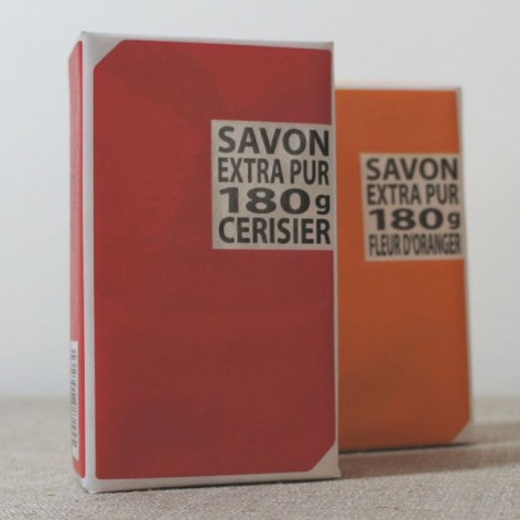LOT 2 SAVONS N°3