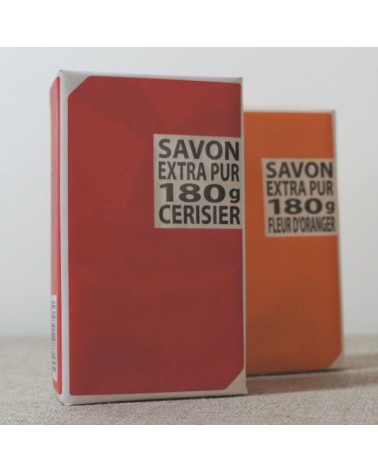LOT 2 SAVONS N°3